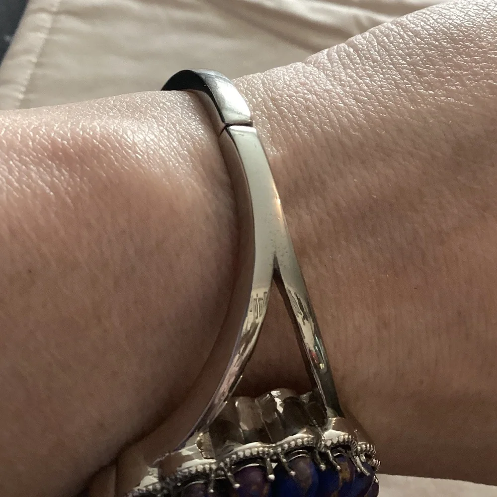 NWOT – Pure Stainless steel, Large round & oval Purple Dahlia bangle bracelet - Picture 7 of 16